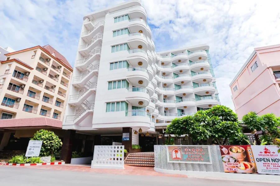 โรงแรมเอวัน พัทยา บีช รีสอร์ต (A-One Pattaya Beach Resort)