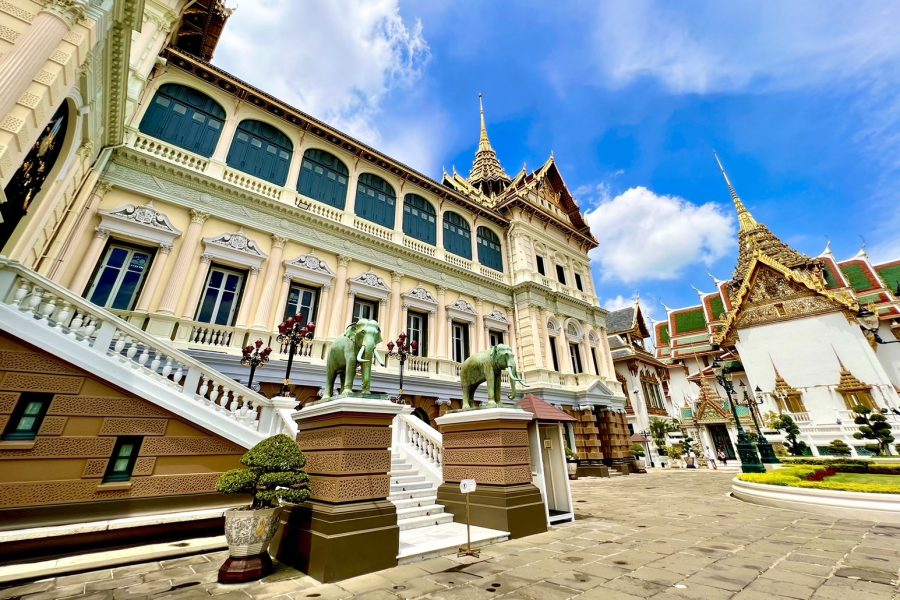 วัดพระศรีรัตนศาสดาราม และ พระบรมมหาราชวัง