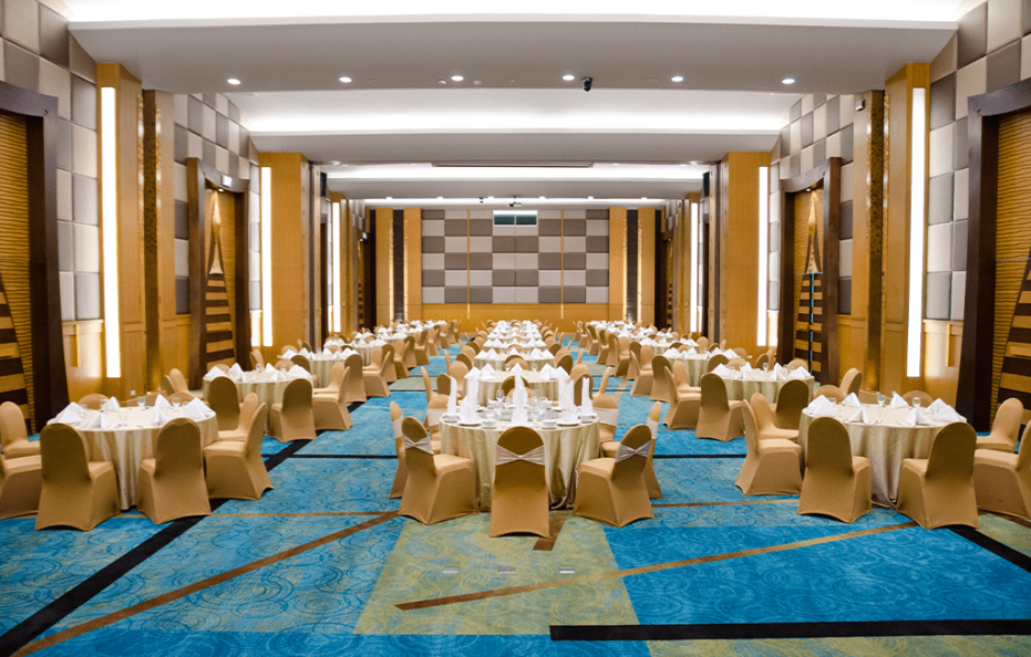 โรงแรมเอ-วัน เดอะ รอยัล ครูซ พัทยา (A-One The Royal Cruise Hotel Pattaya)