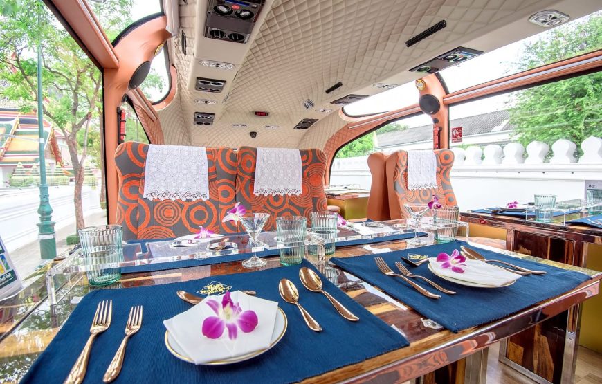 Thai bus food tour