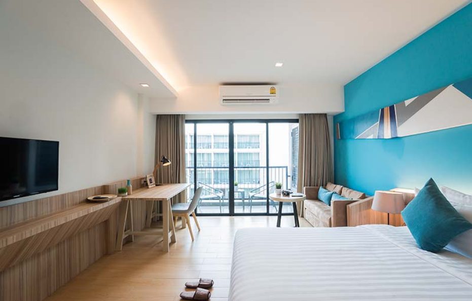 Deluxe Premier Pool View