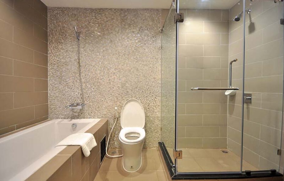 Deluxe Premier Pool View