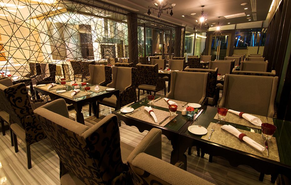 โรงแรม ซีทรู บาย เดอะซายน์ โฮเทล พัทยา (Z Through By The Zign Hotel)