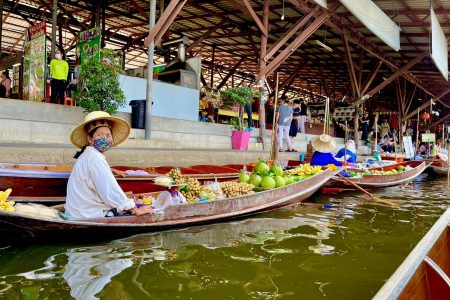 ตลาดแม่กลอง ตลาดน้ำดำเนินสะดวก ข้าวสาร