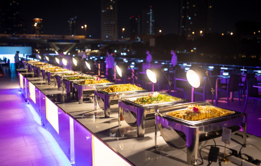 The luxury white cruise 