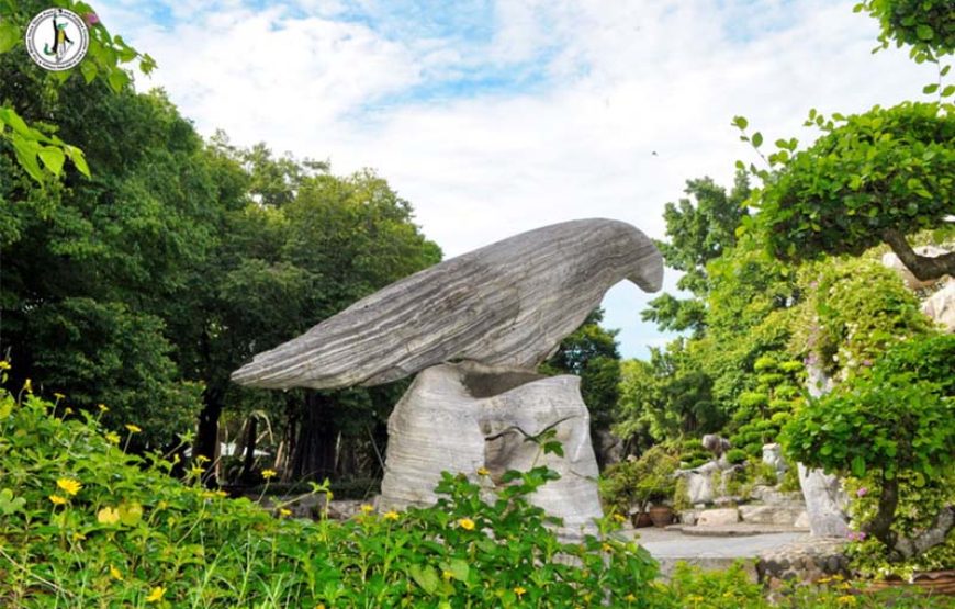 อุทยานหินล้านปีและฟาร์มจระเข้พัทยา