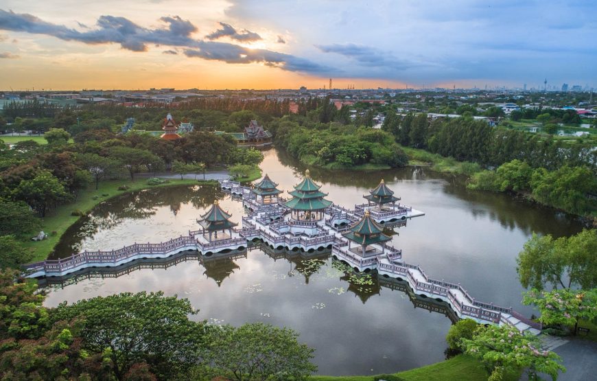 เมืองโบราณ สมุทรปราการ – สถานตากอากาศบางปู (ทานอาหารกลางวัน) – ช้าง 3 เศียร