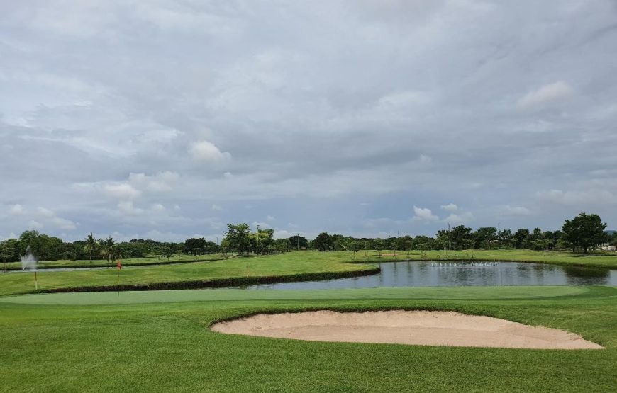 กรีนวัลเล่ย์ คันทรี คลับ