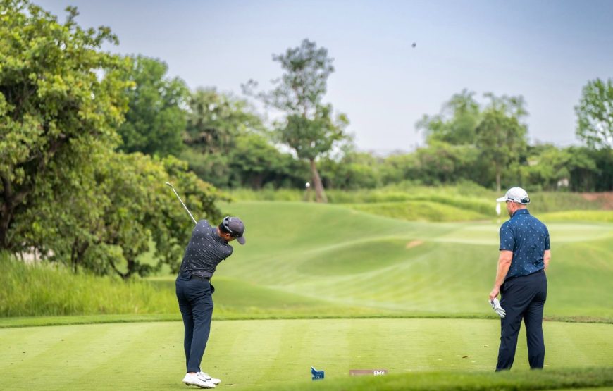 สนามกอล์ฟนิกันติ