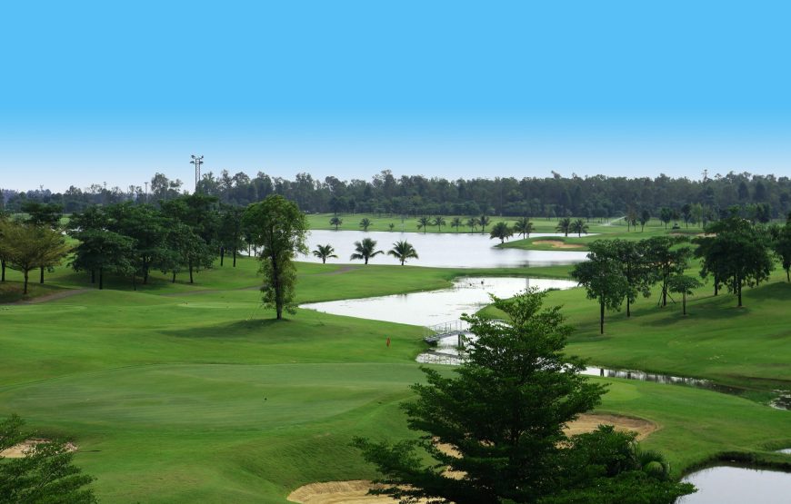 สนามกอล์ฟราชคราม