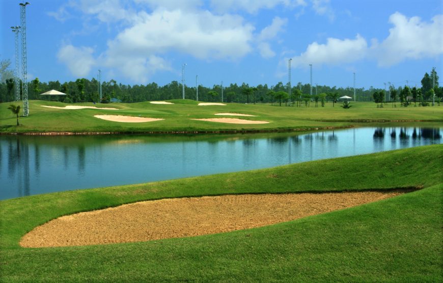 สนามกอล์ฟราชคราม