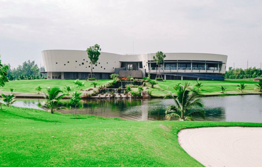 สนามกอล์ฟ รอยัล บางปะอิน