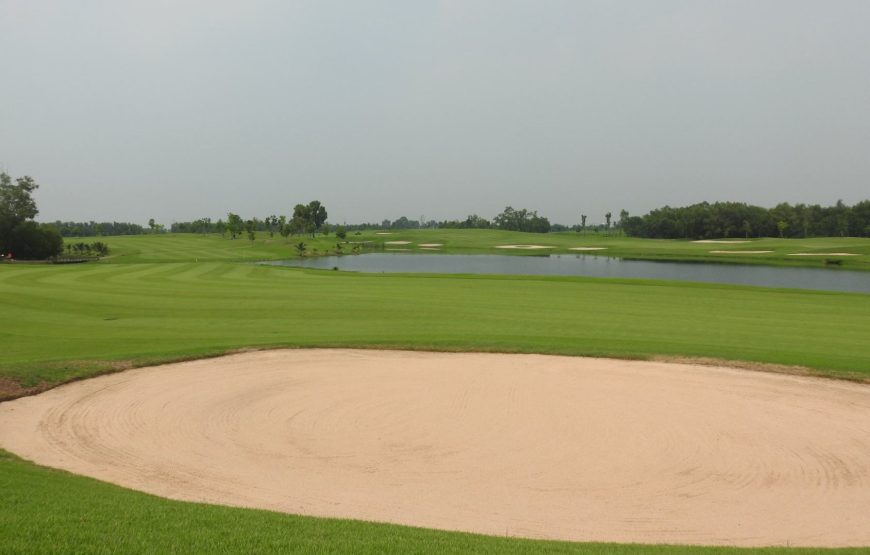 สนามกอล์ฟ รอยัล บางปะอิน