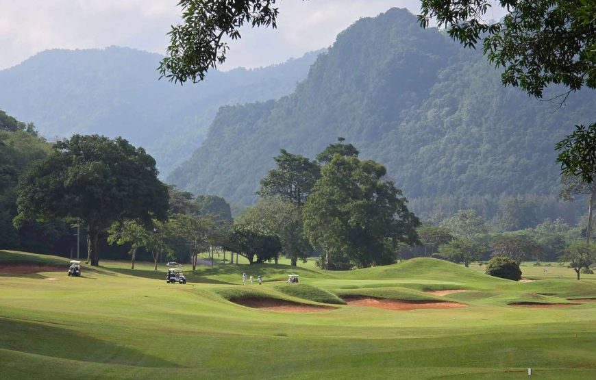 เขาใหญ่ คันทรี่คลับ”