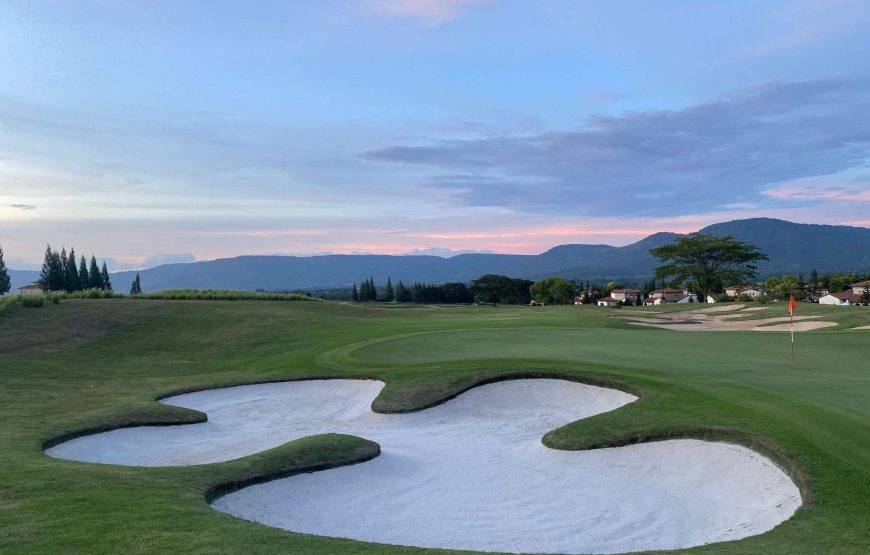 สนามกอล์ฟ สตาร์รี่ วัลเล่ย์