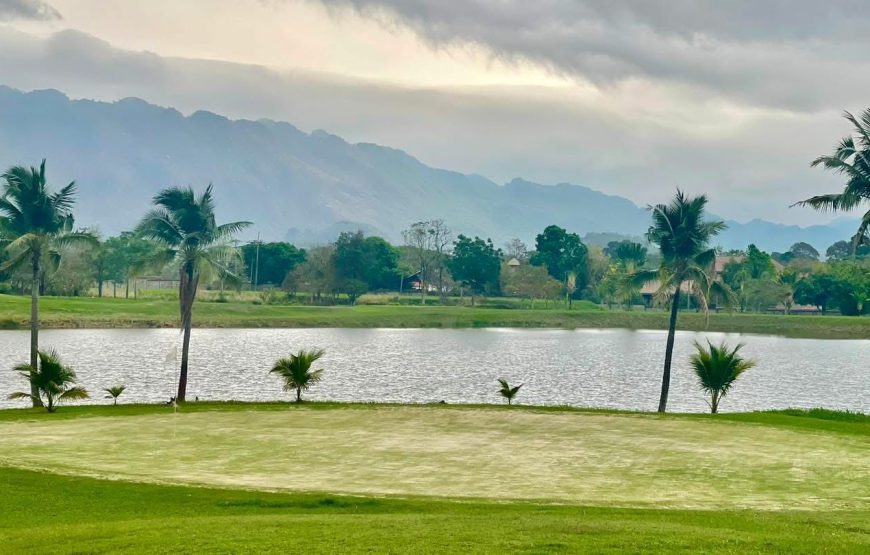 เซอร์เจมส์ คันทรี คลับ