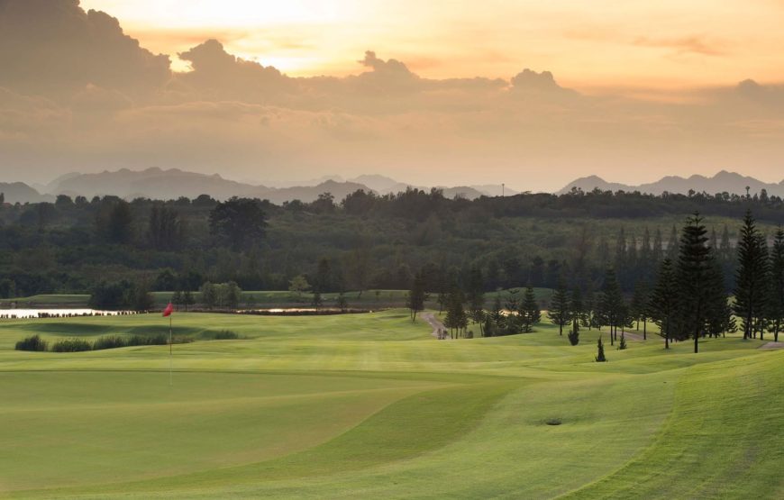 สนามกอล์ฟ ทอสคานา วัลเล่ย์