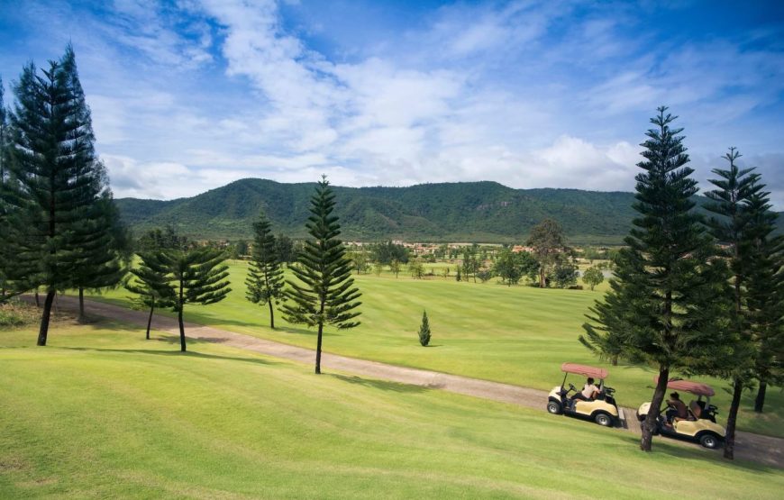 สนามกอล์ฟ ทอสคานา วัลเล่ย์