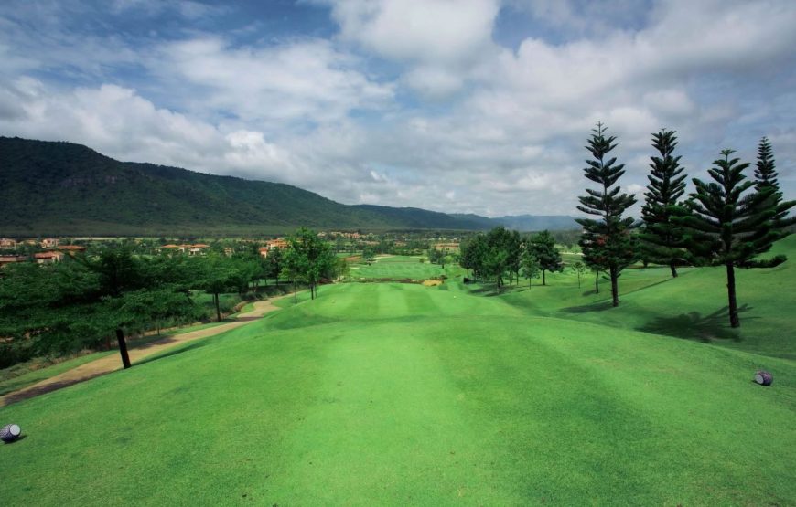 สนามกอล์ฟ ทอสคานา วัลเล่ย์