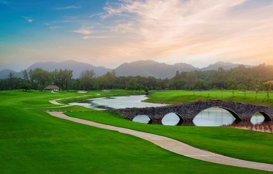 อะเควลล่า กอล์ฟ แอนด์ คันทรี คลับ