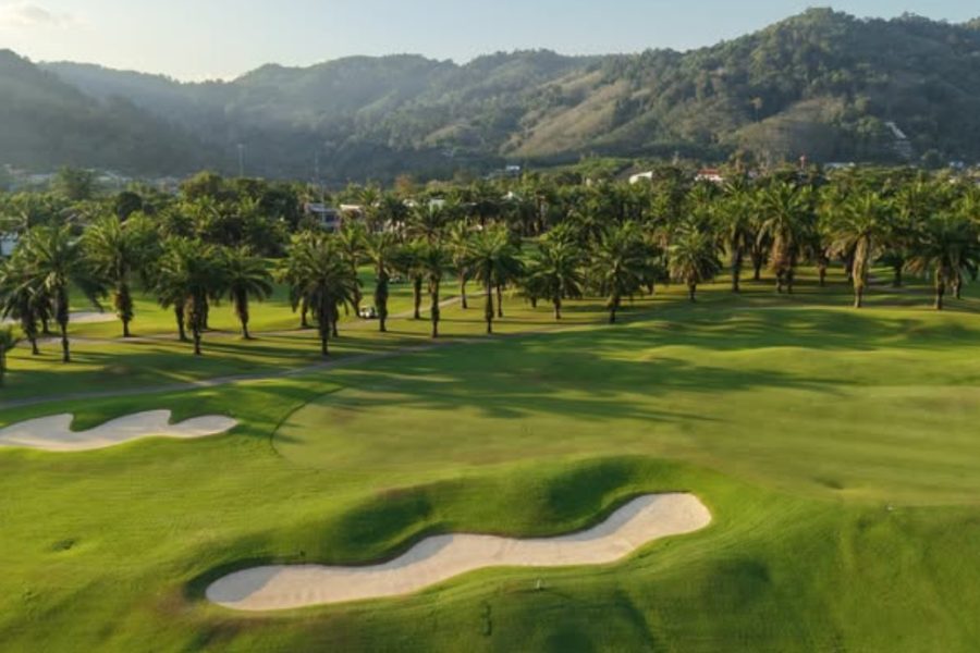 ล็อก ปาล์ม กอล์ฟ คลับ