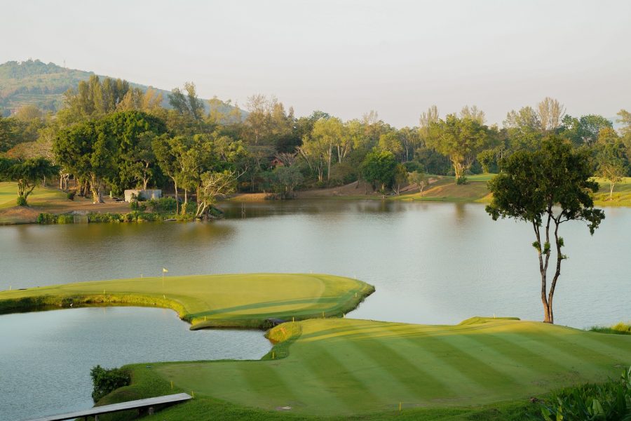 สนามกอล์ฟ บลูแคนยอนคันทรีคลับ